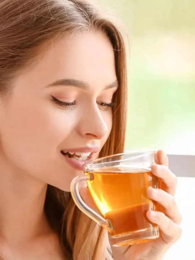 इन लोगों को नहीं पीनी चाहिए चाय, क्या नुकसान होते हैं?
