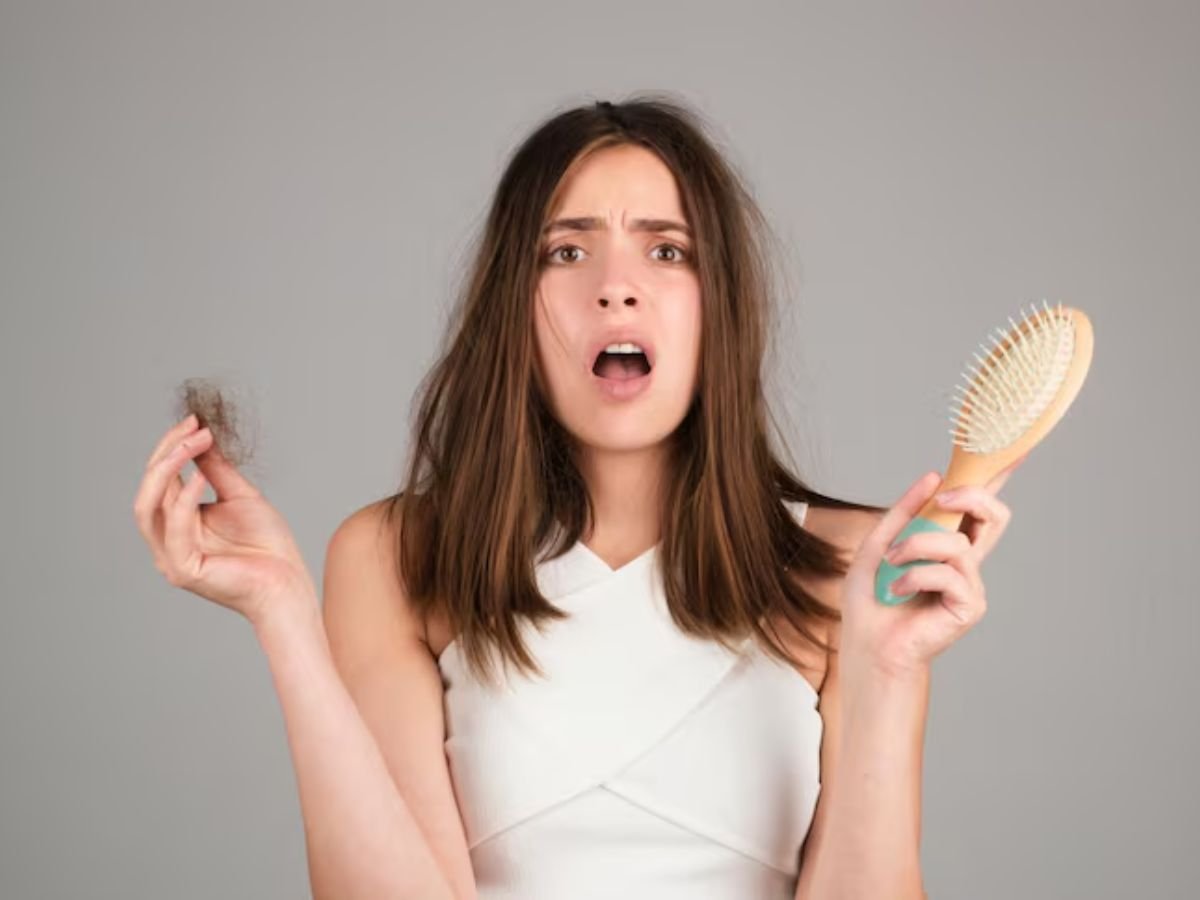 बालों का कमजोर होना और झड़ना